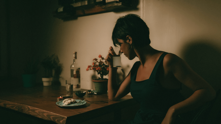 Cum să îți depășești slăbiciunile de care nu ești conștient?