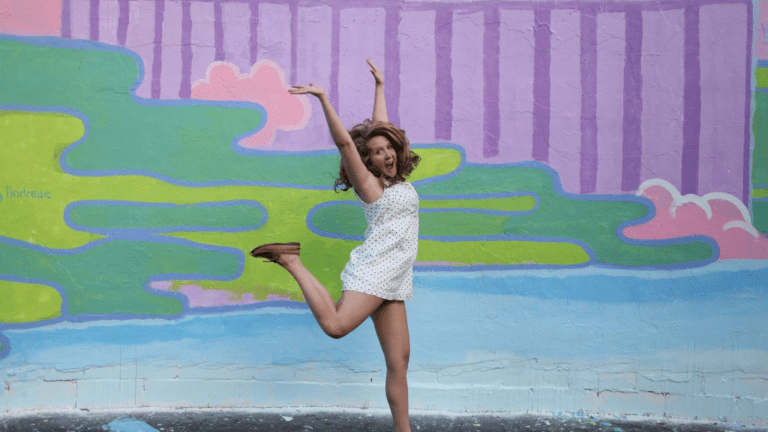 Cum poți depăși obstacolele vieții cu zâmbetul pe buze