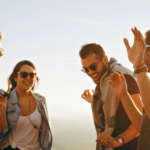 Secretul fericirii descoperă obiceiurile oamenilor pozitivi